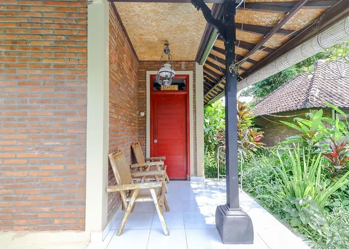 Villa Taman Lituhayu *