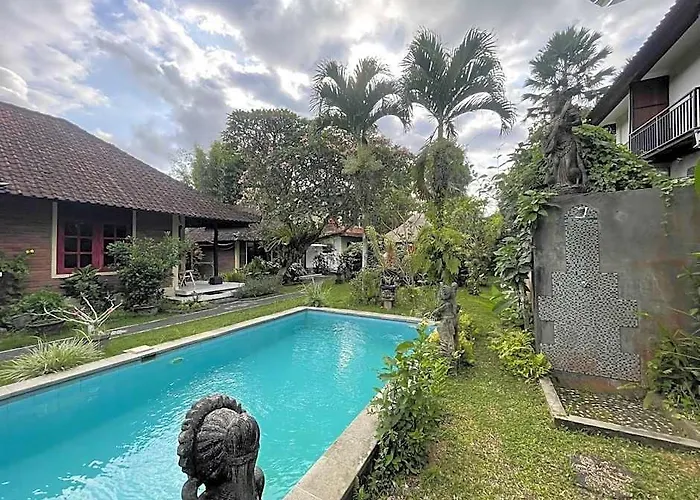 Villa Taman Lituhayu