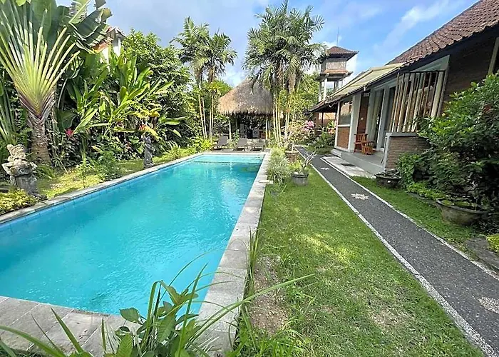 Villa Taman Lituhayu *