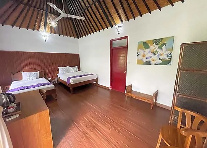 Taman Lituhayu Villa *
