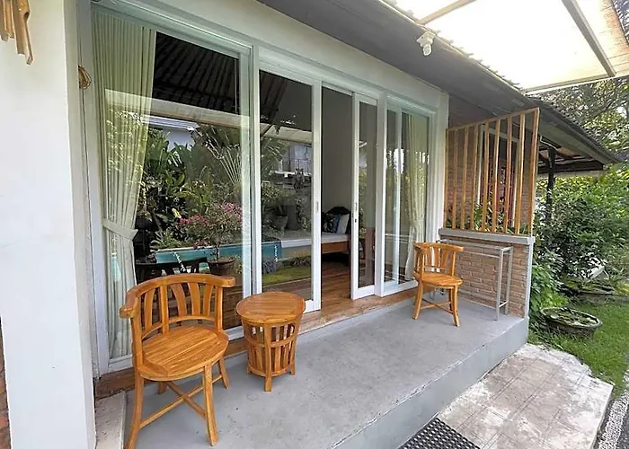 Taman Lituhayu Villa