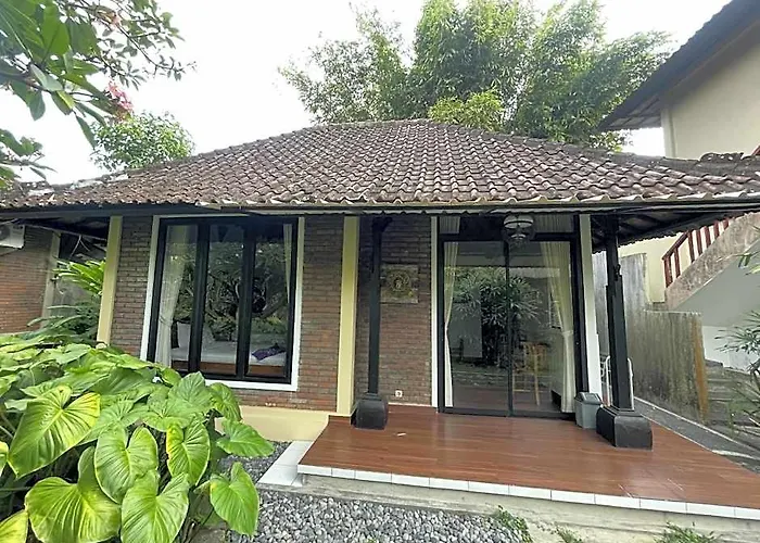 Villa Taman Lituhayu *