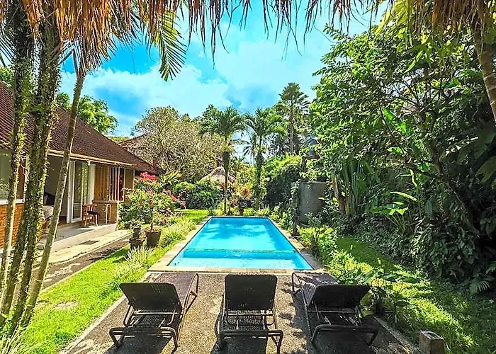 Villa Taman Lituhayu *